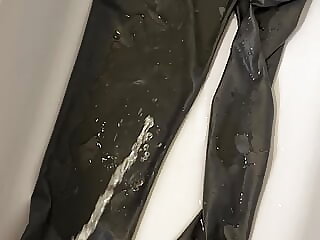 Piss above sisters Leggings
