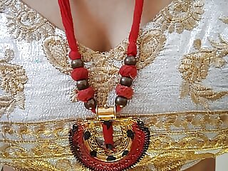 Deshi indian bhabhi for play..