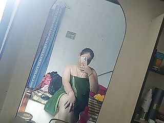 Boobs masturbating