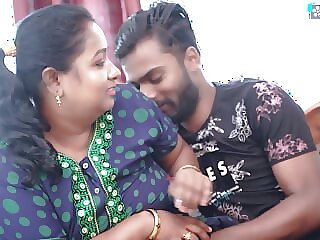 Desi Mallu Aunty enjoys his..
