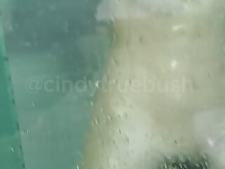 The Simple Handsomeness of a..