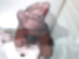 Glossy pantyhose feet ignore..