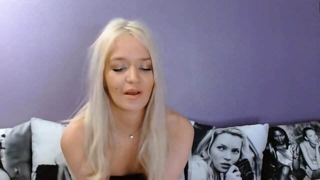 Staggering Babe Hot Doll To